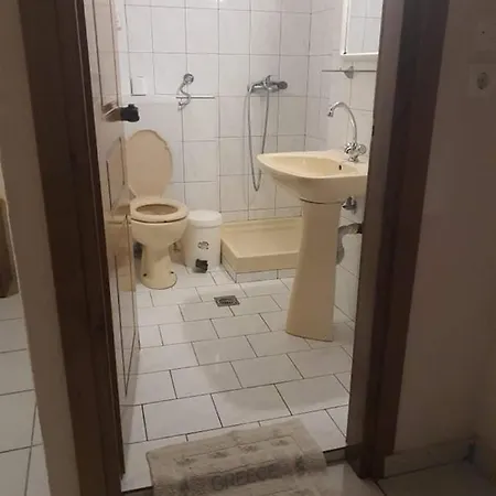 Aparthotel Giannoyla